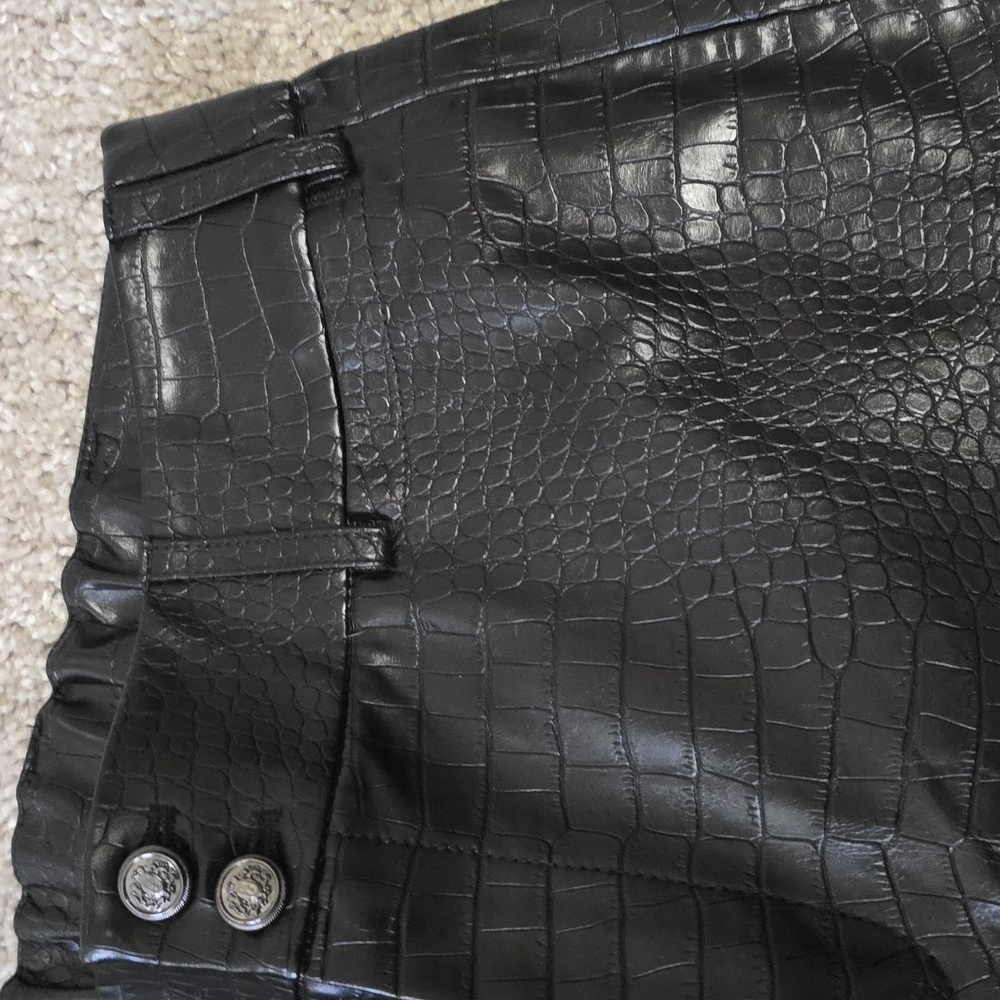Chico's Faux Leather Croc Embossed Wide Leg Pants Size 0 (Chico's Size 4) Black - Picture 6 of 12